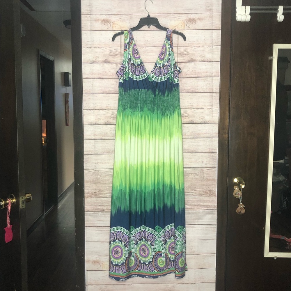 Super cute Maxi dress
